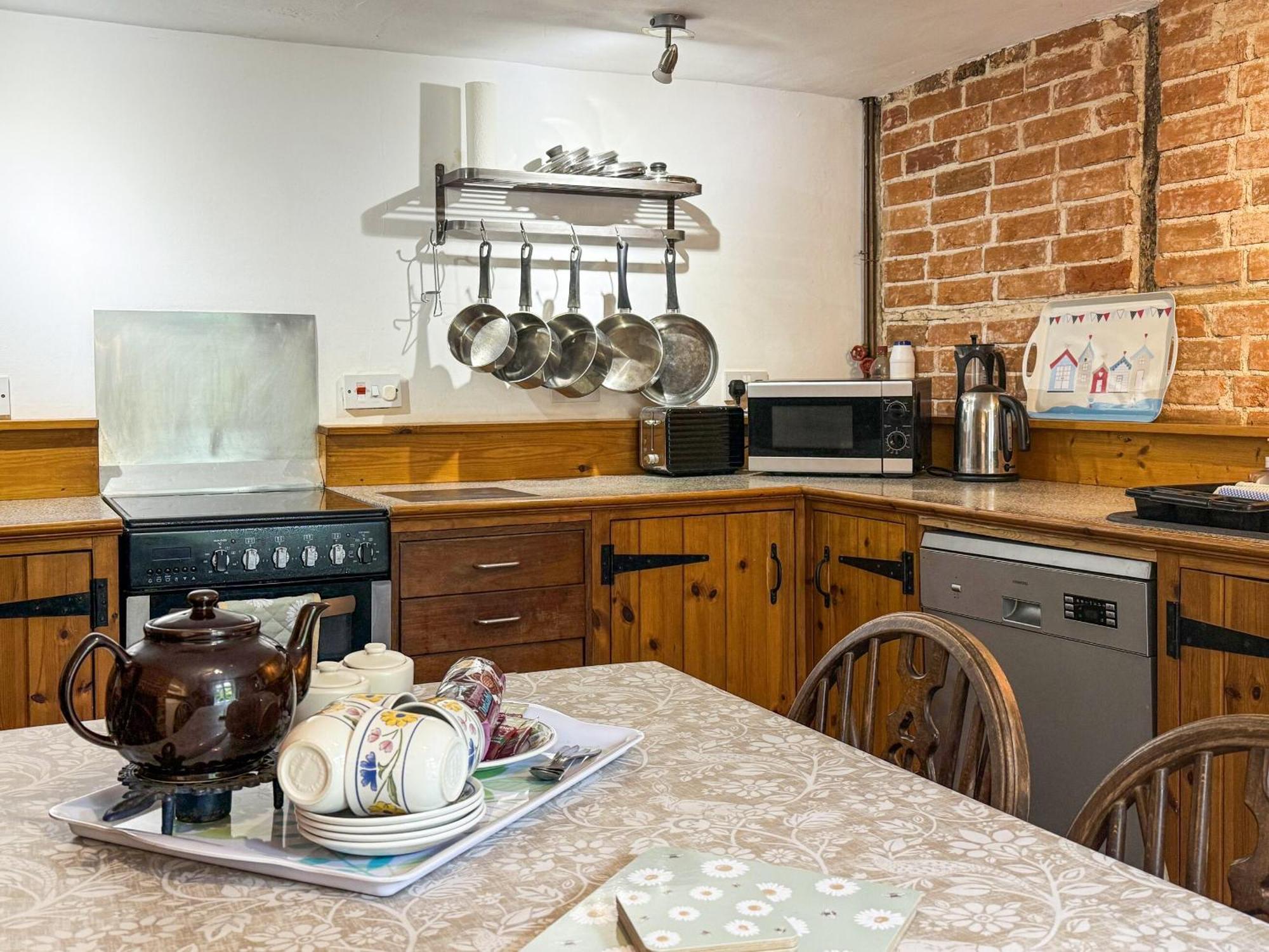 Blacksmiths Cottage Stiffkey Exteriör bild